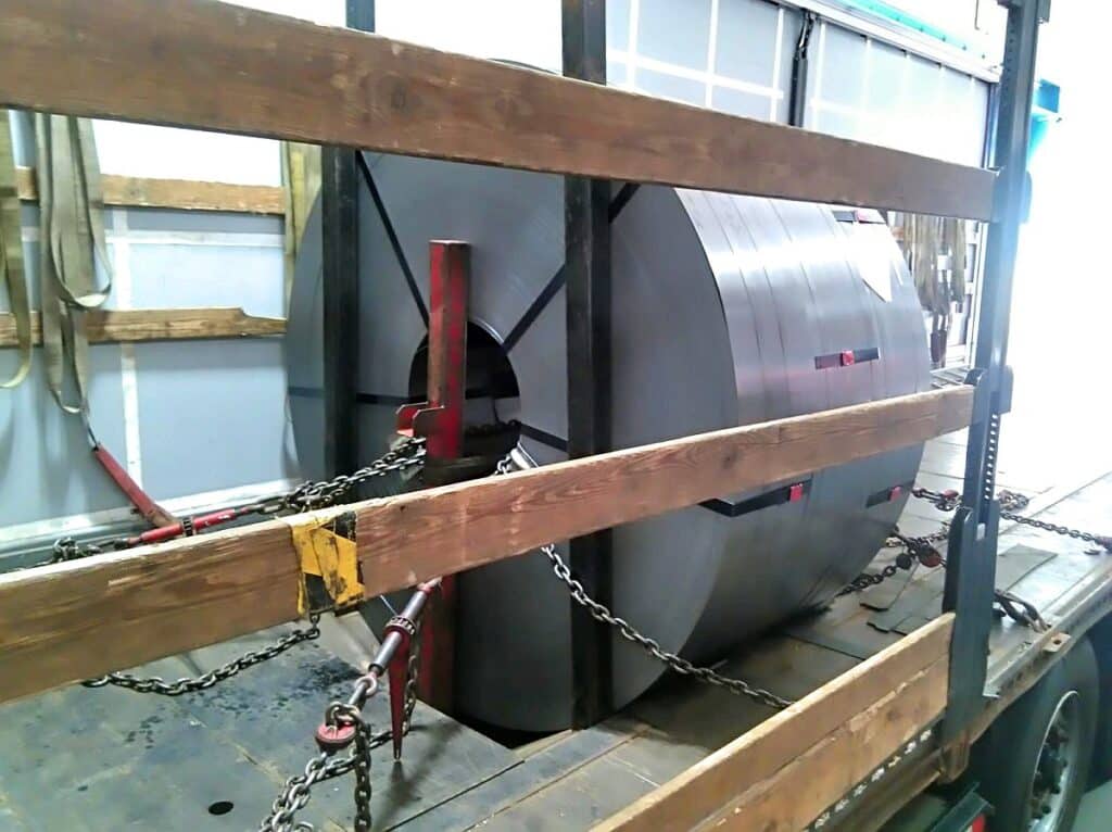 Gute Ladungssicherung für Coils, Bleche und Formstahl